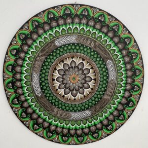 Mandala Equilíbrio, segurança e saúde 90cm diâmetro- pintada a mão em MDF 6mm